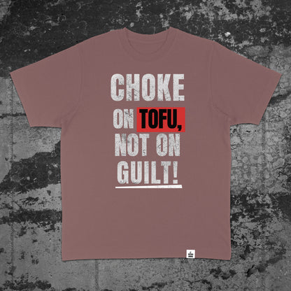 Nachhaltiges Oversized Unisex T-Shirt von Natura Umbra in Kaffa Coffee mit Frontprint „Choke on Tofu, not on Guilt!“ – Flatlay des Stanley/Stella Freestyler.