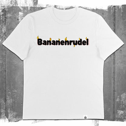 Nachhaltiges Unisex T-Shirt von Natura Umbra in weiß mit Frontprint „Bananenrudel“ – Flatlay des Stanley/Stella Creator 2.0.