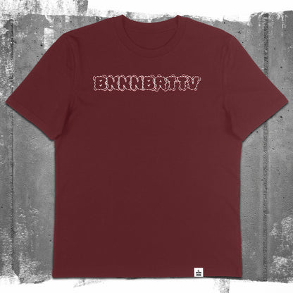 Flatlay des burgunderroten Unisex T-Shirts „BNNNBRTTV“ – Stanley/Stella Creator 2.0 von Natura Umbra mit Frontprint.